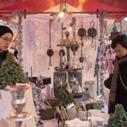 kerstmarkt in 's-Gravenzande marktkraam